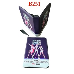 Album na 400 kart K-POP...